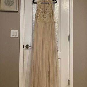 Luxxel gold tulle dress with white / iridescent sequin flowers. Size M. NWT.